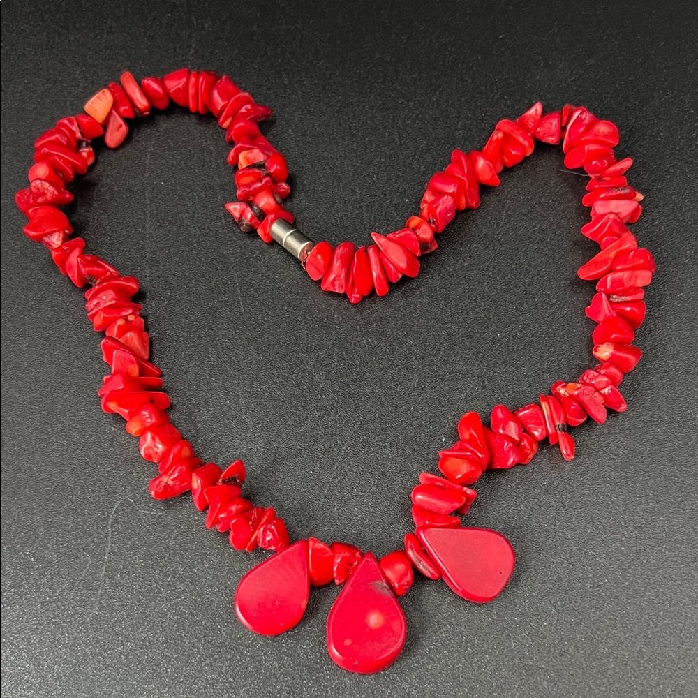 1970’s Red Coral Teardrop 16” Choker Necklace